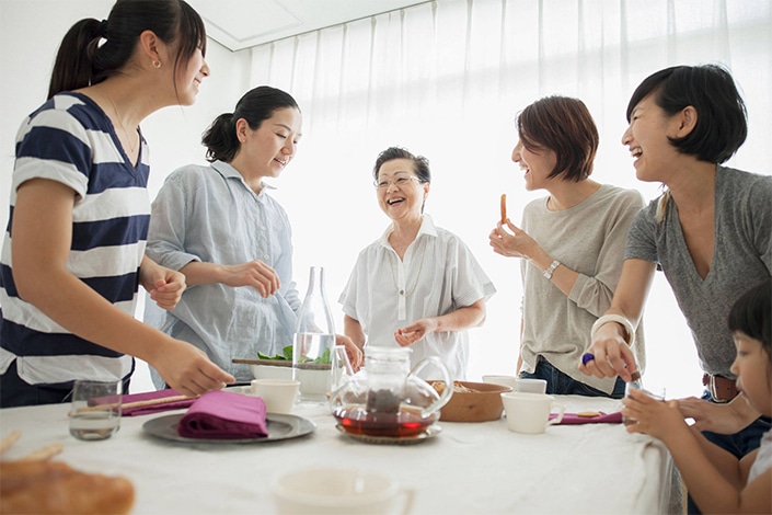 mulheres chinesas em conversação