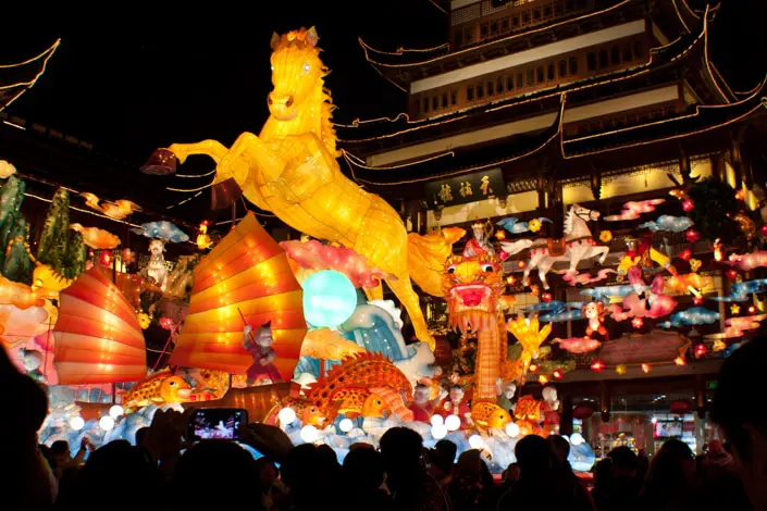 Chinese lantern shop festival history