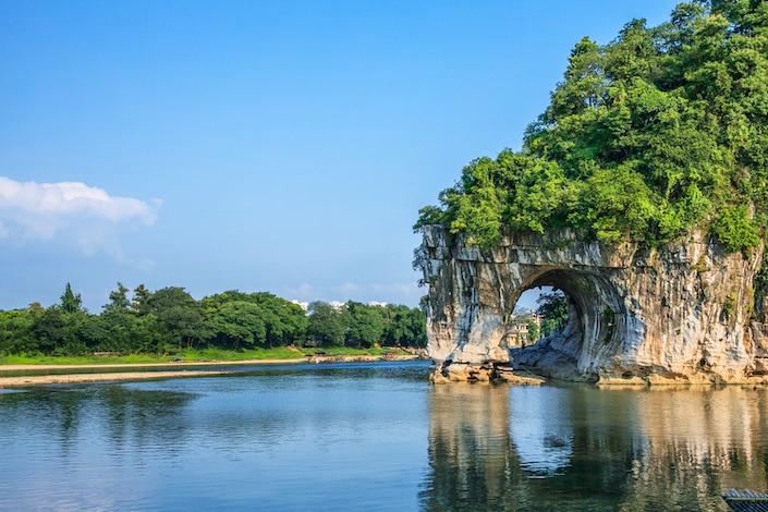 Guide to Guilin’s Elephant Trunk Hill | The Chinese Language Institute