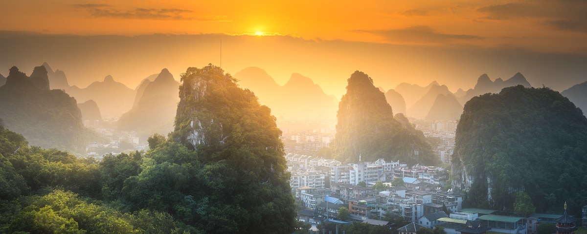 "Guilin's Scenery is the Best under Heaven"