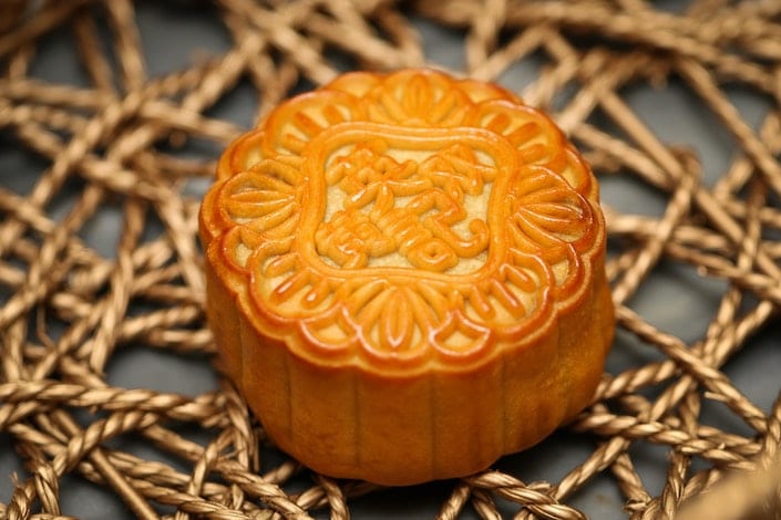 close up of chinese mooncake