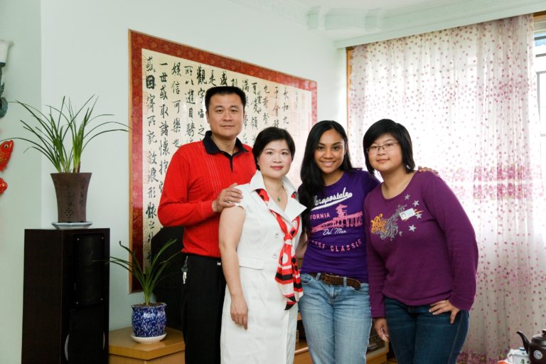 Living with a Chinese Host Family: A Practical Guide for Students in Guilin