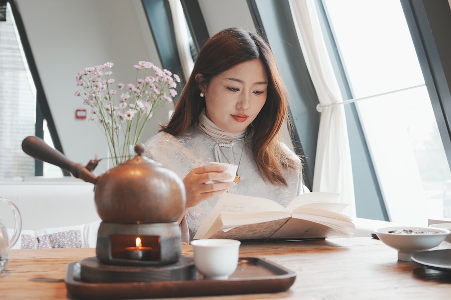 Chinese Skincare Explained: C-Beauty, Top Brands, and How It Differs from K-Beauty